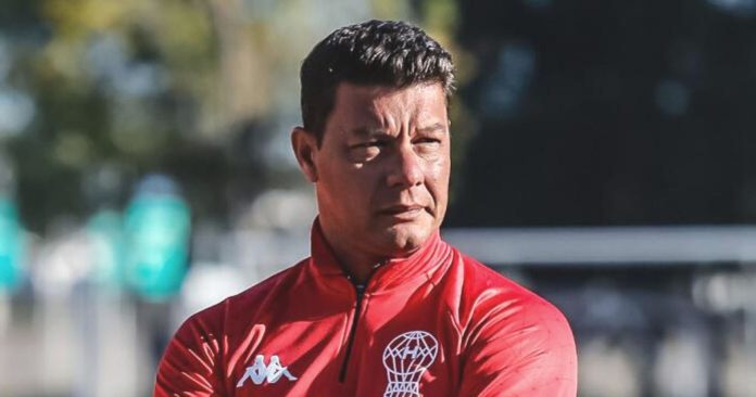 Bataglia dejó de ser DT de Huracán