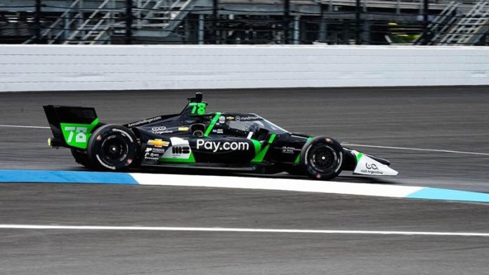 Canapino protagonista en IndyCar