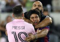 La seguridad de Lionel Messi ante un fan que se metió a la cancha | INFORME
