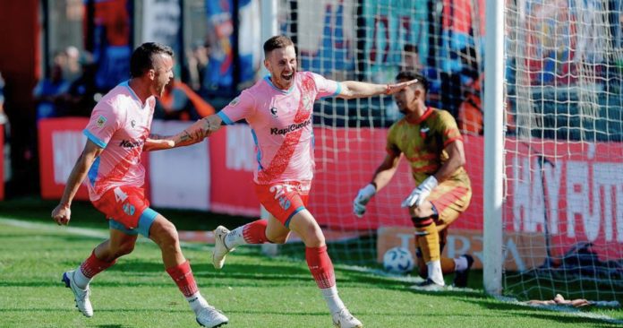 Arsenal venció a Colón Arsenal venció a Colón