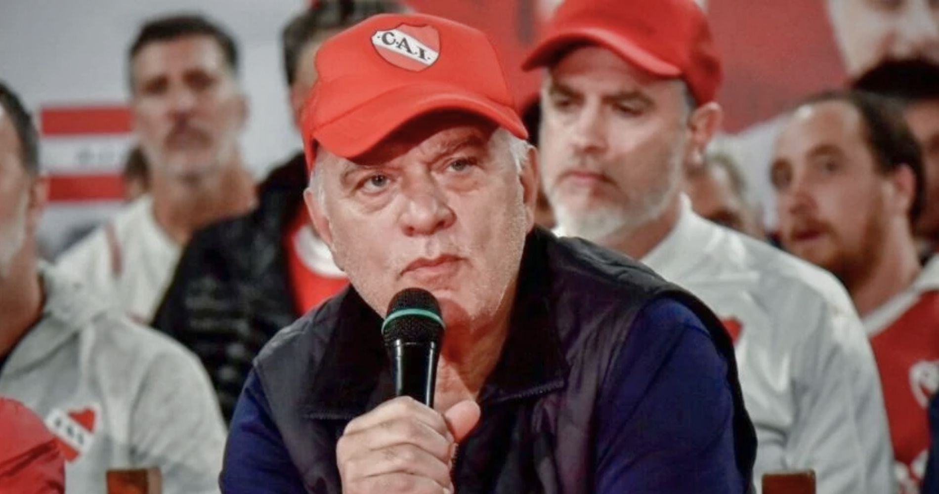 Independiente, su presidente en entrevista radial indica por qué el Rojo no viajo a Miami a realizar la pretemporada.