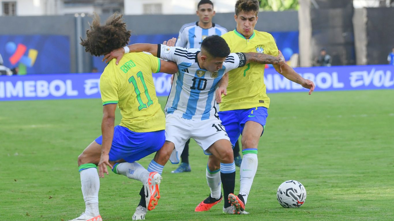 Sub 23 | Argentina ganó el clásico, eliminó a Brasil y clasifico a París 2024 | GOL