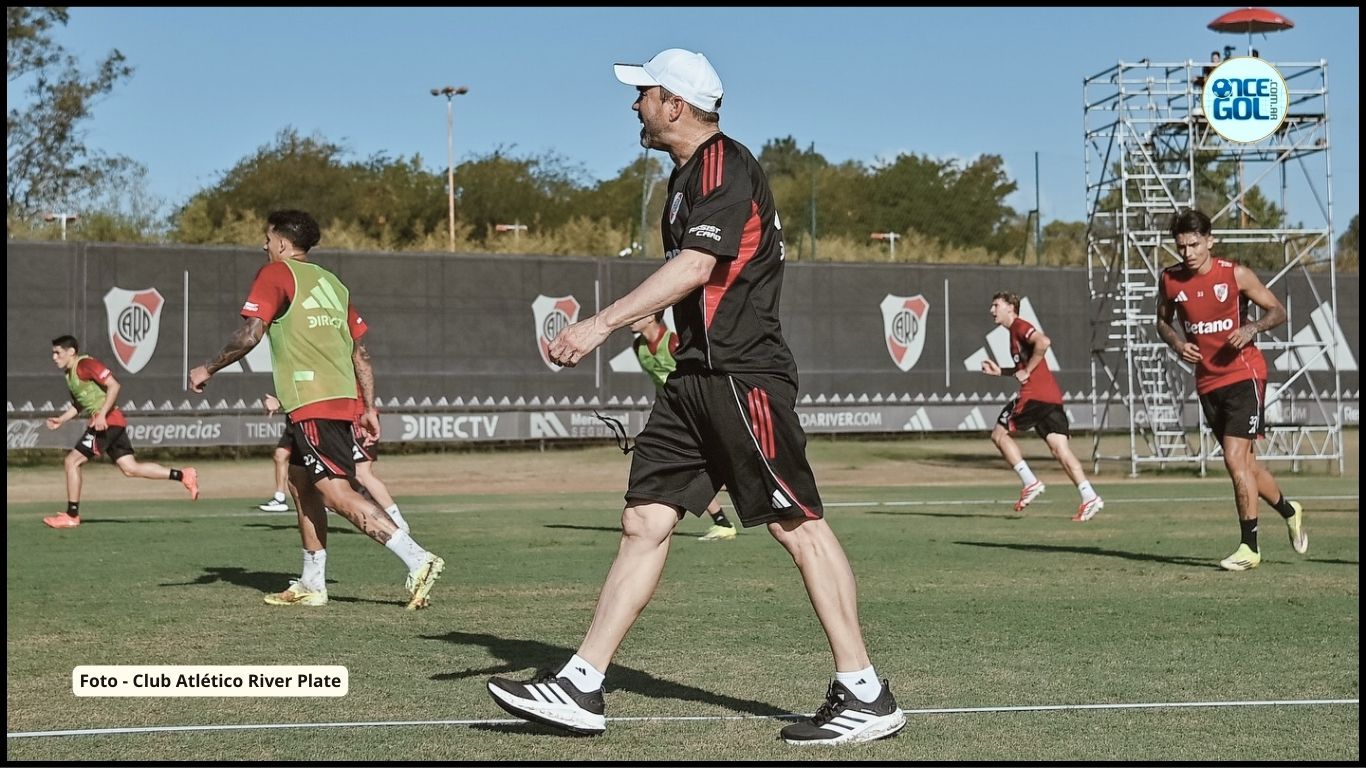 Chacho Coudet inicio su ciclo al frente del plantel de River Plate, antes de su debut ante Huracán